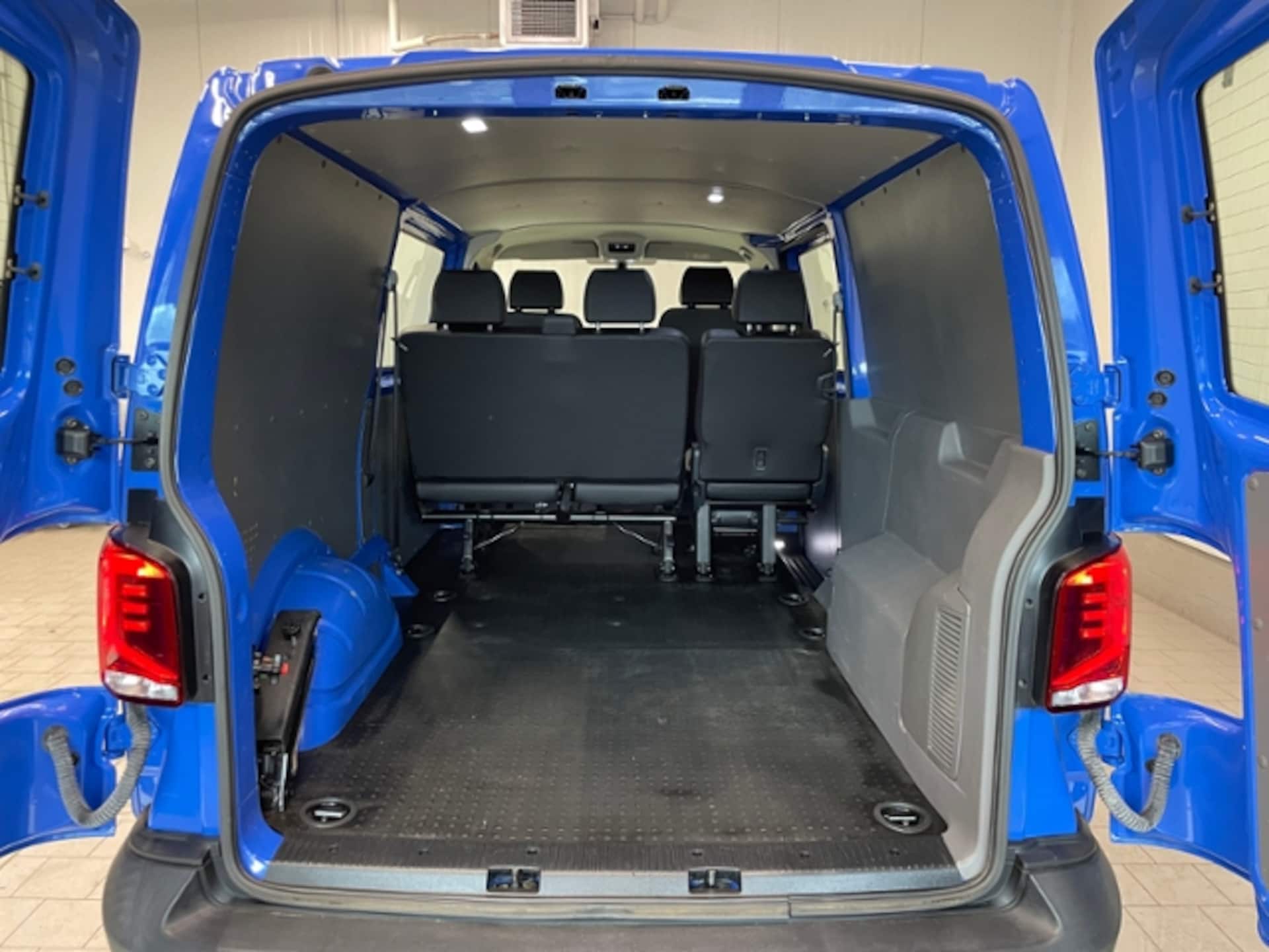 Volkswagen T6.1 Transporter Kombi langer Radstand
