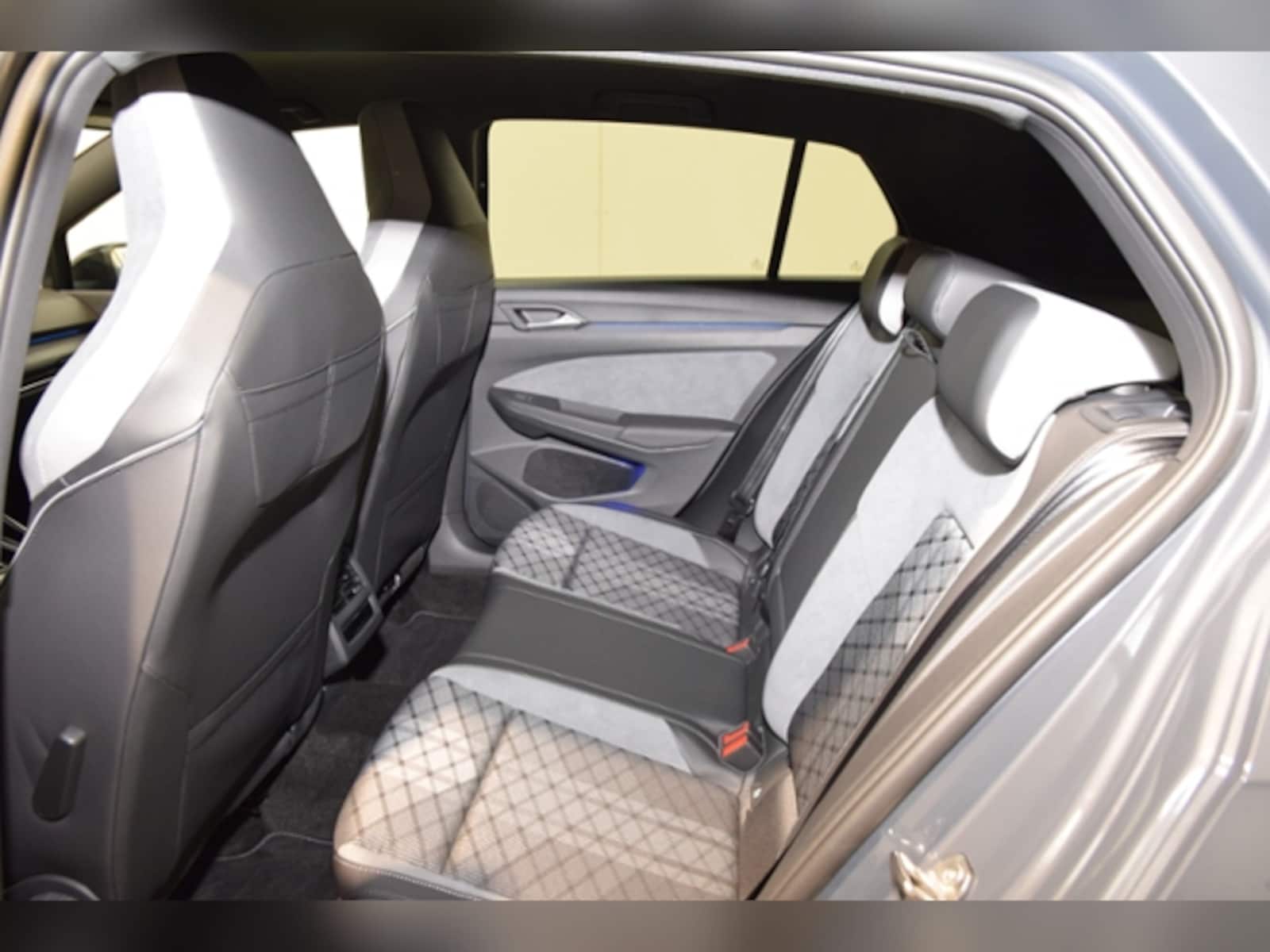 Volkswagen Golf – Bild 9