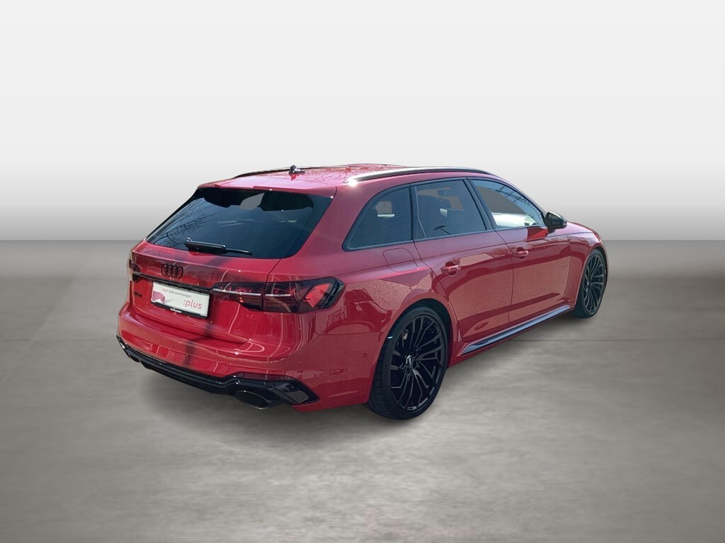 Image about Audi RS 4 Avant TFSI quattro tiptronic
