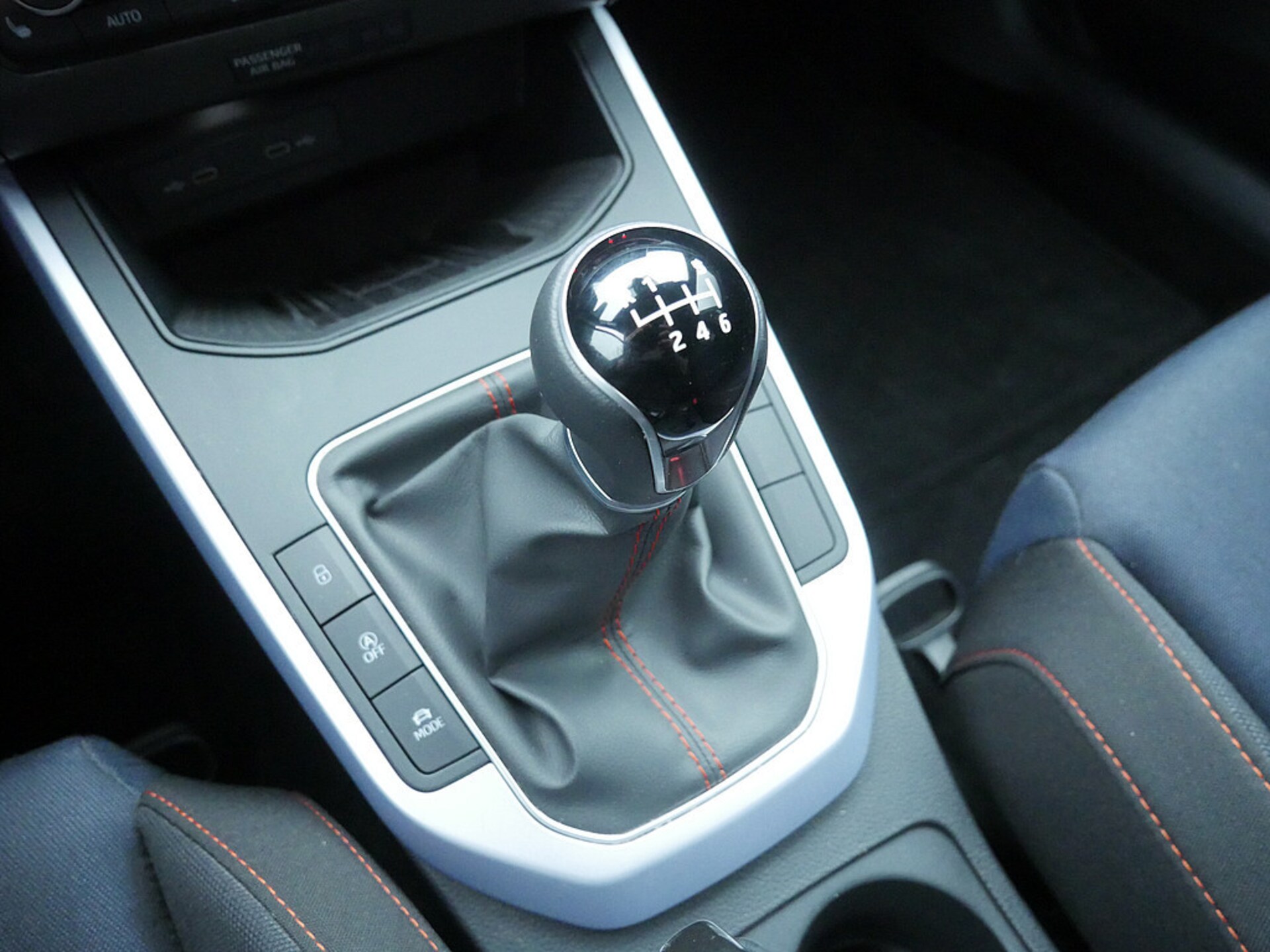 SEAT Arona FR