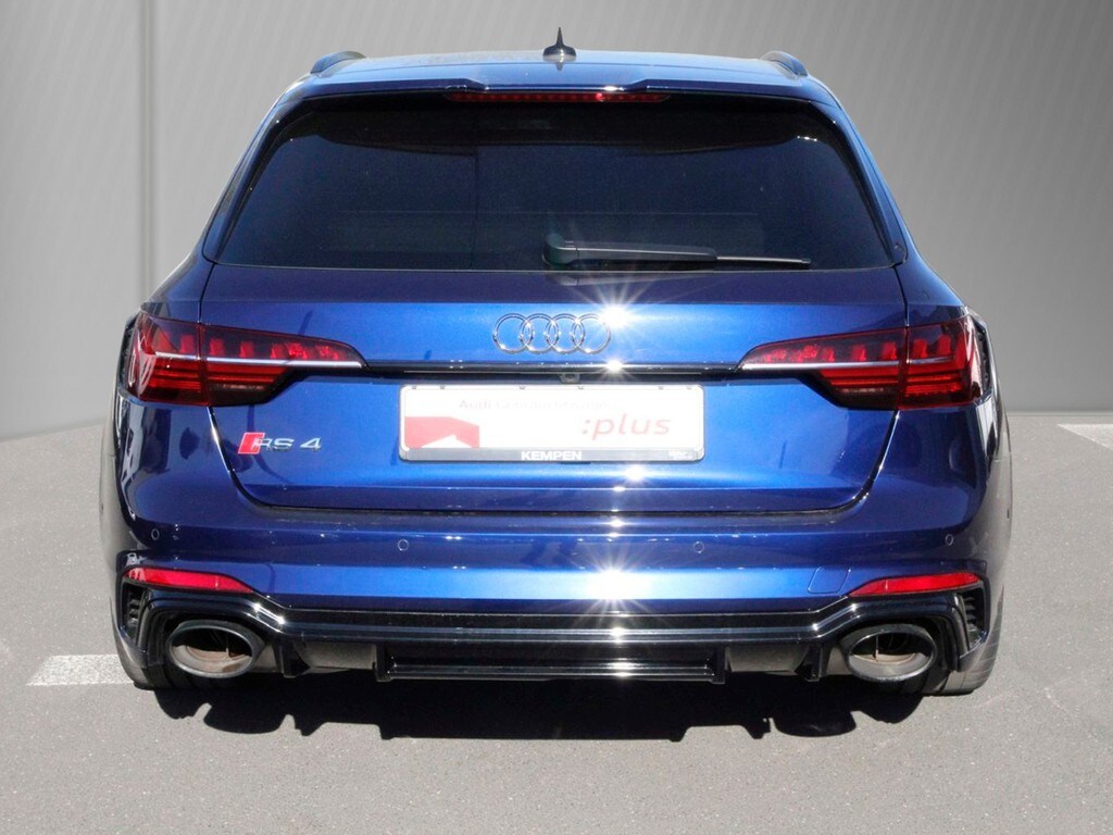 Image about Audi RS 4 Avant TFSI quattro tiptronic