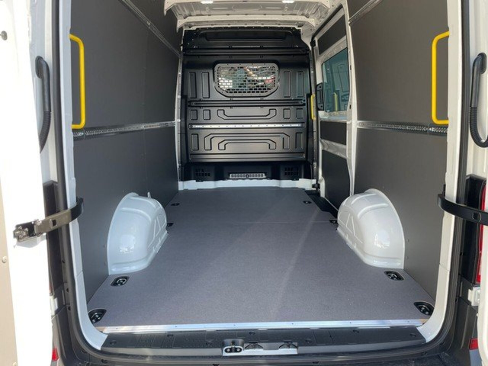 Volkswagen Crafter Kasten mittlerer Radstand