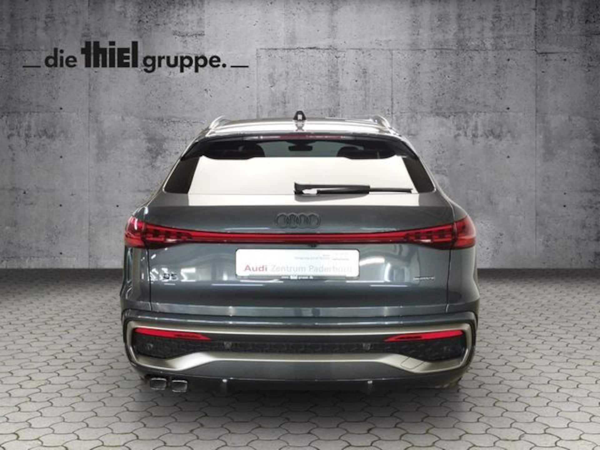 Audi Q5 Sportback edition one