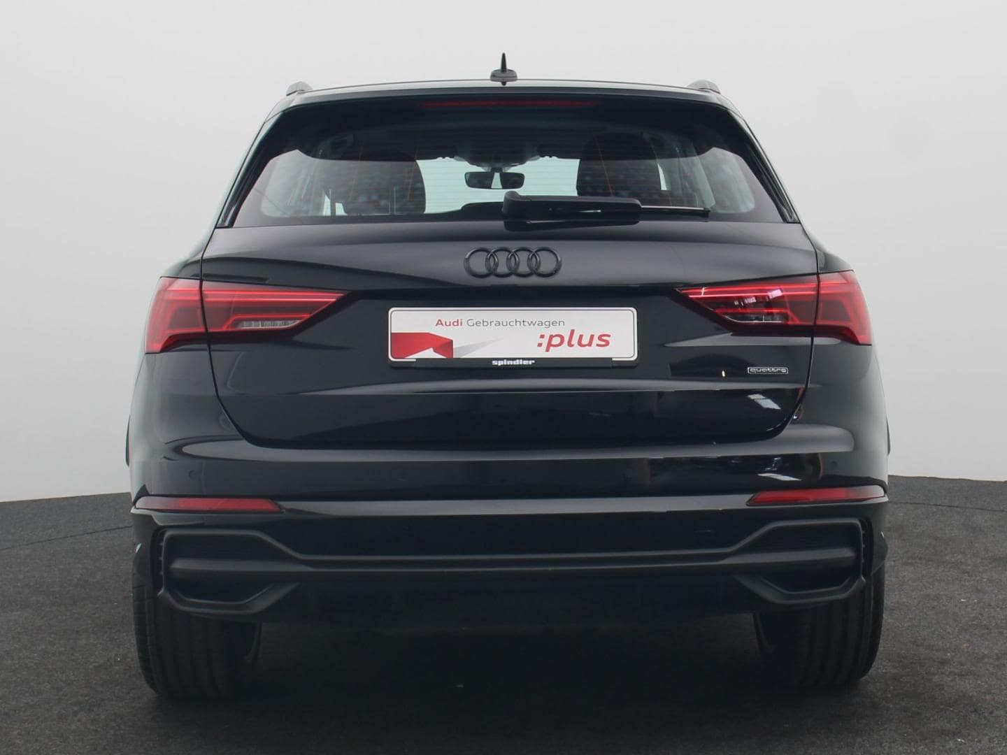 Bild über Audi Q3 S line 40 TFSI quattro S tronic - für weitere Informationen kontaktieren Sie den Audi Partner