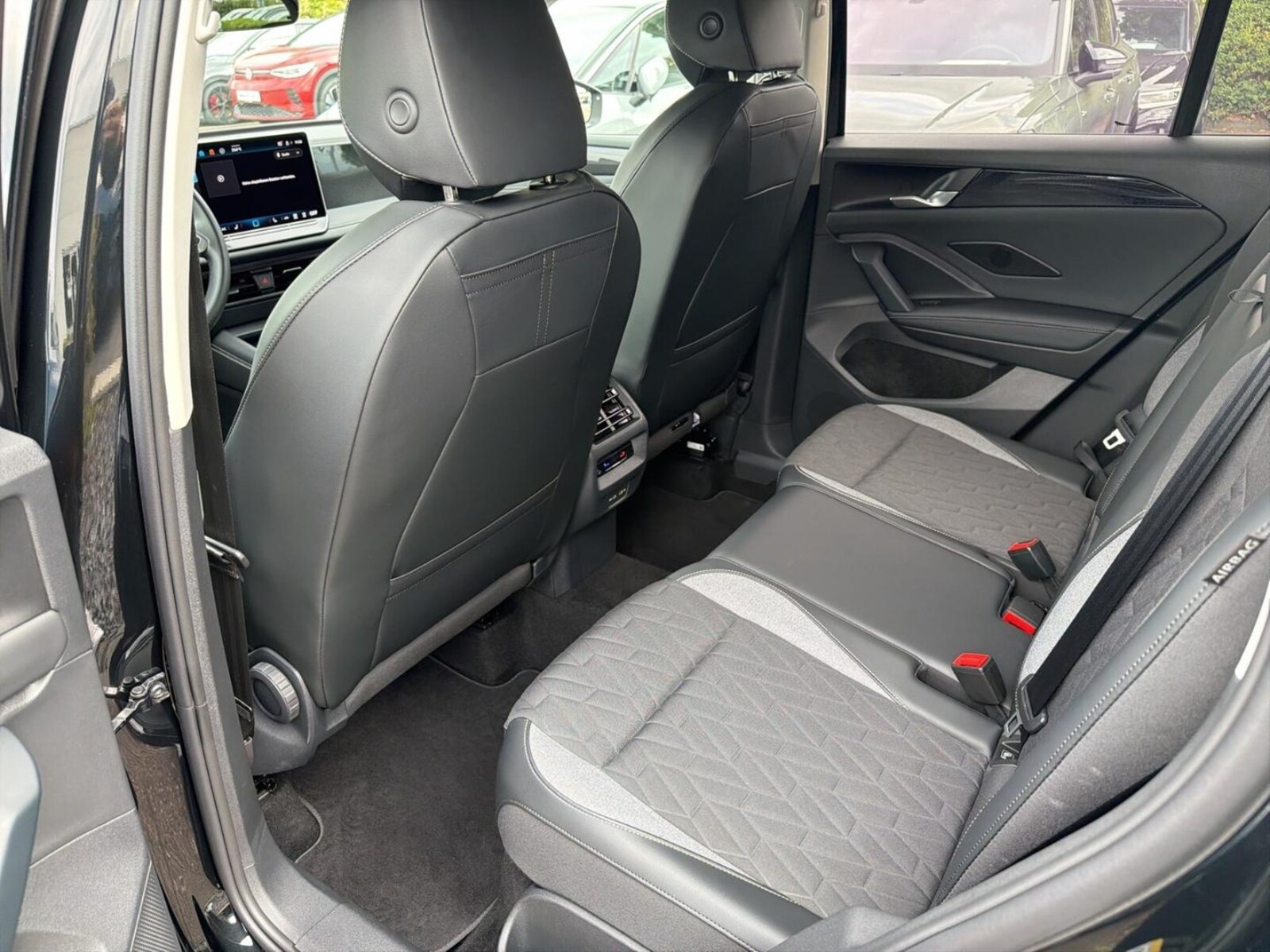 Volkswagen Tiguan – Bild 9