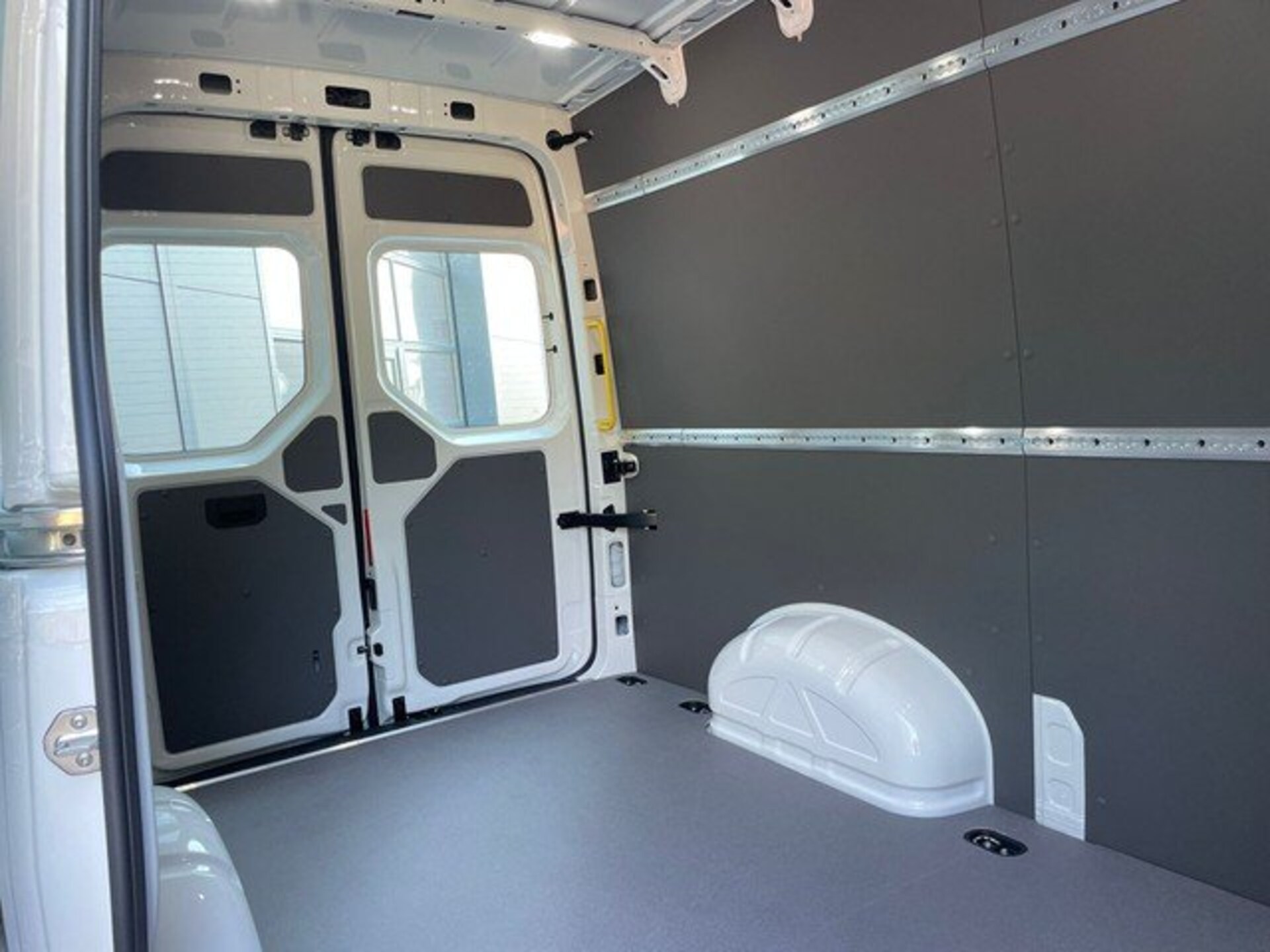 Volkswagen Crafter Kasten mittlerer Radstand