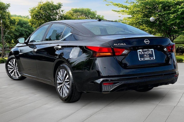 2025 Nissan Altima