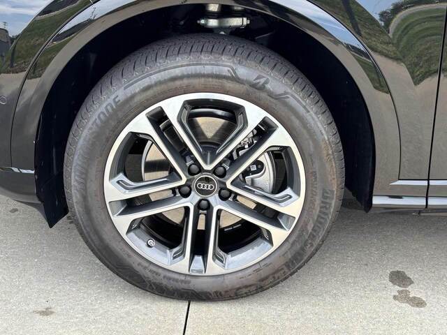 2025 Audi Q5 Premium - Photo 12