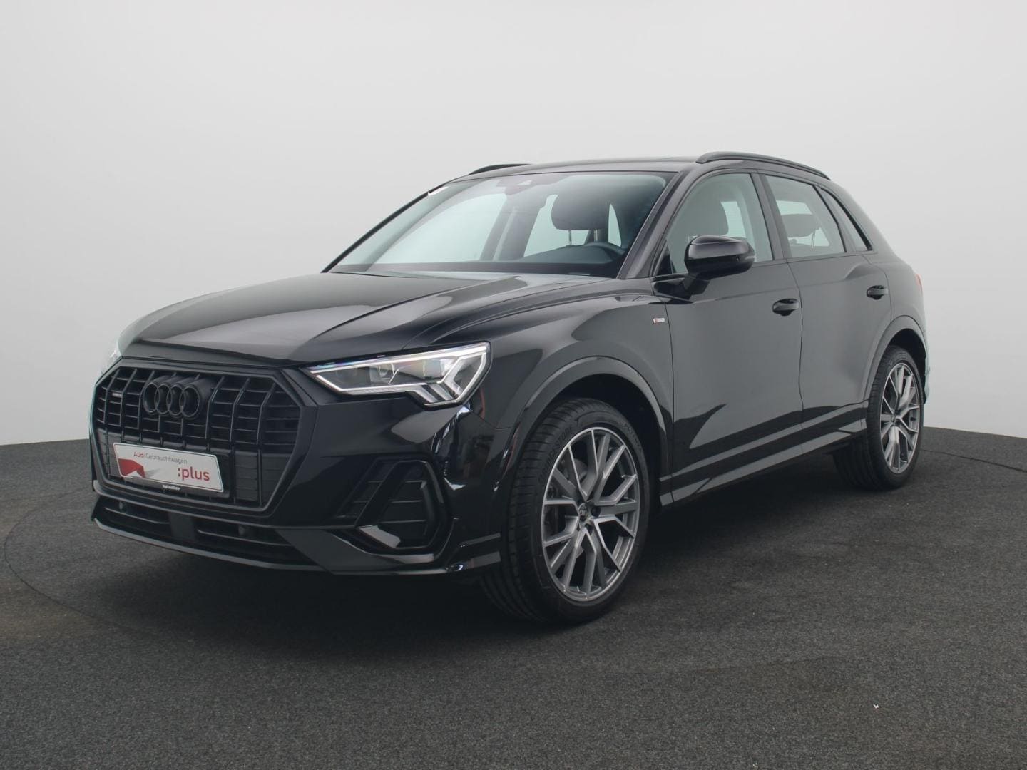 Bild über Audi Q3 S line 40 TFSI quattro S tronic - für weitere Informationen kontaktieren Sie den Audi Partner