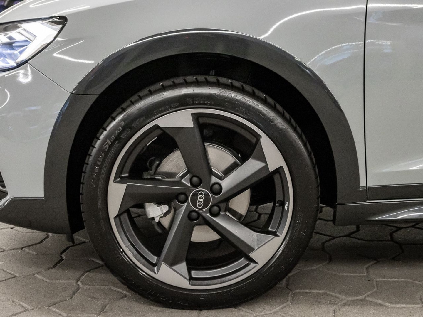 Bild über Audi A1 allstreet 35 TFSI S tronic - für weitere Informationen kontaktieren Sie den Audi Partner