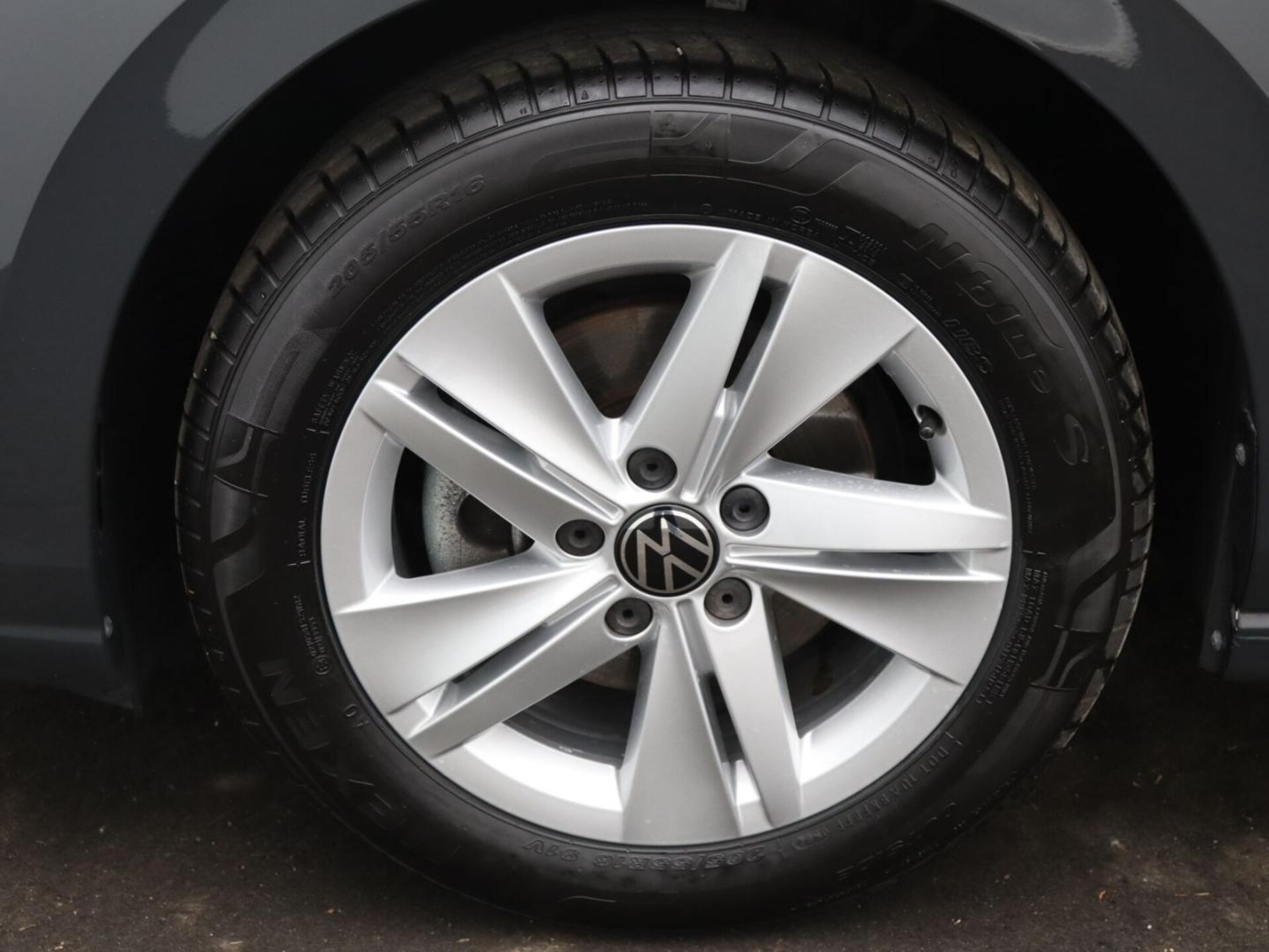 Volkswagen Golf Life