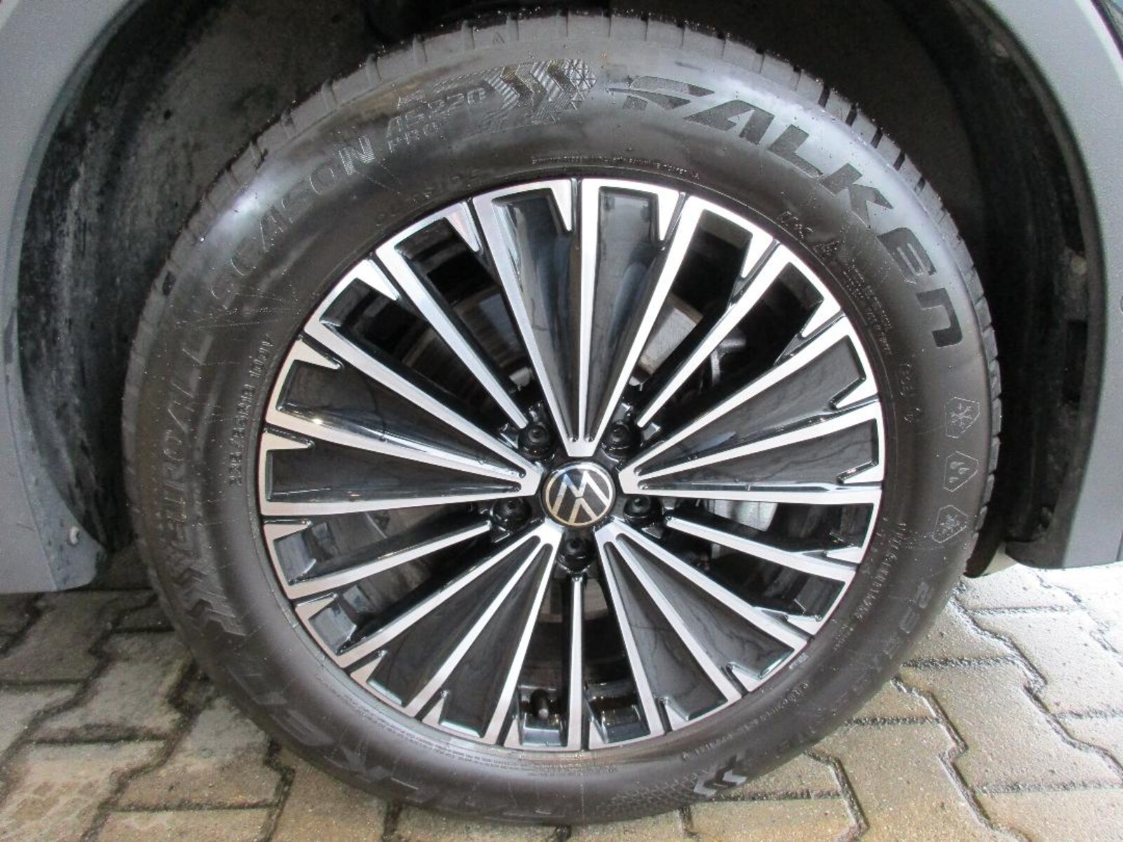 Volkswagen Tiguan – Bild 15