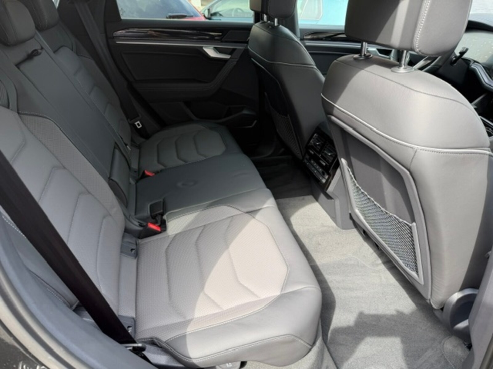 Volkswagen Touareg – Bild 12