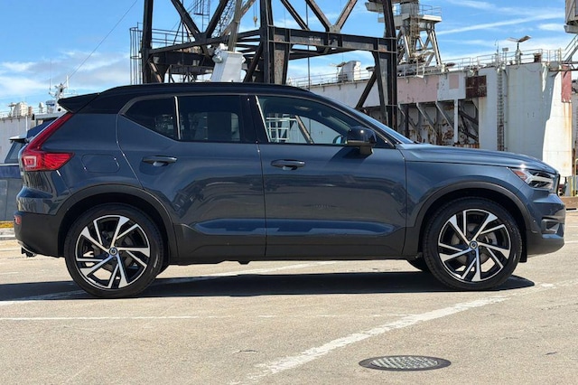 2022 Volvo XC40