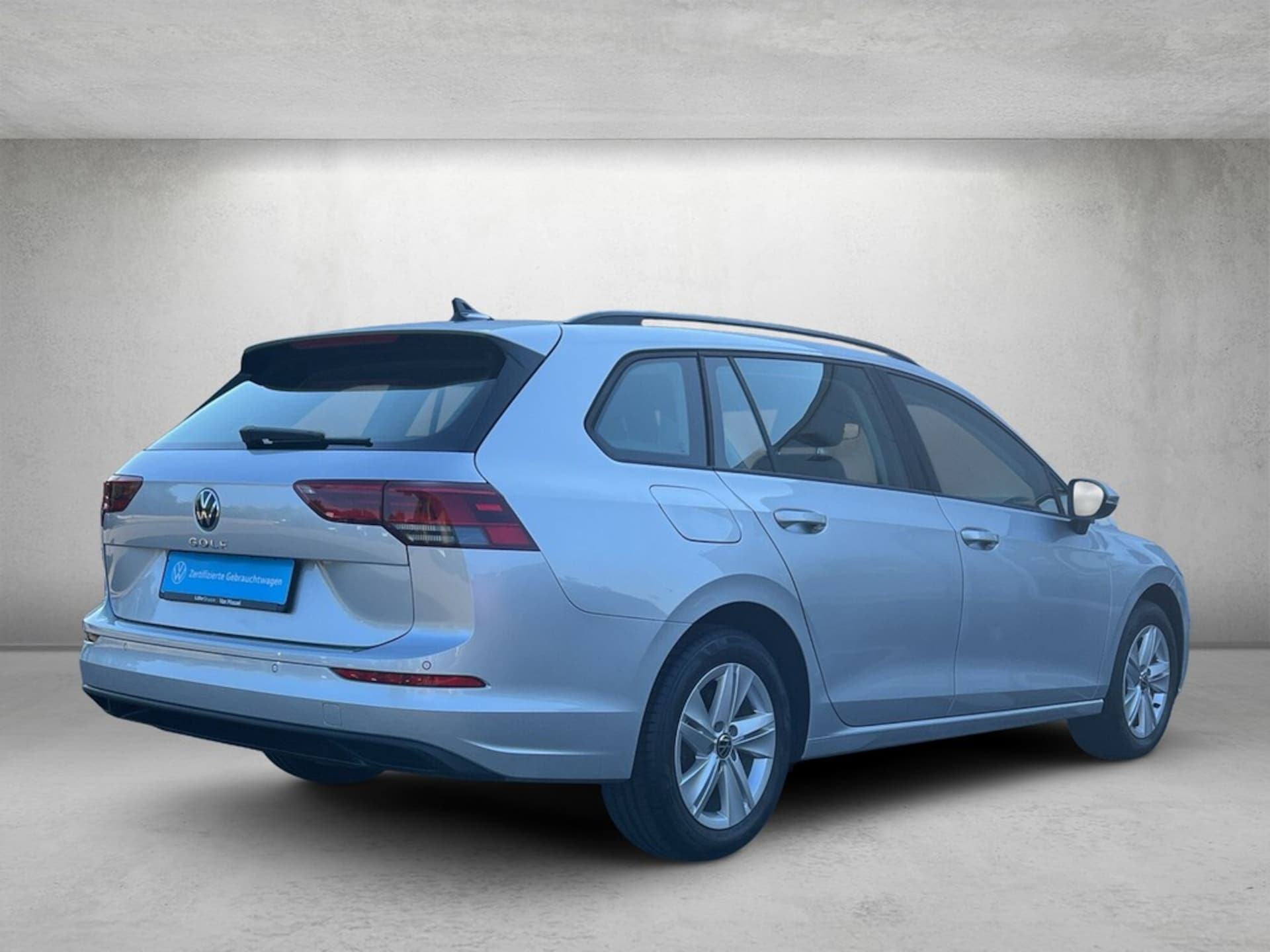 Volkswagen Golf Variant Life