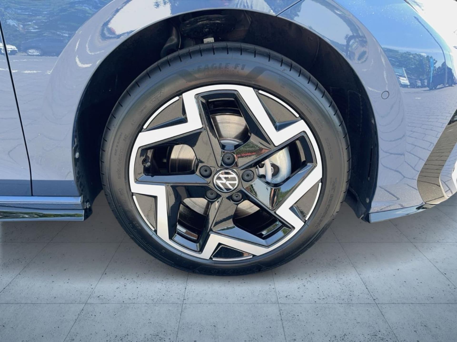 Volkswagen Golf R-Line