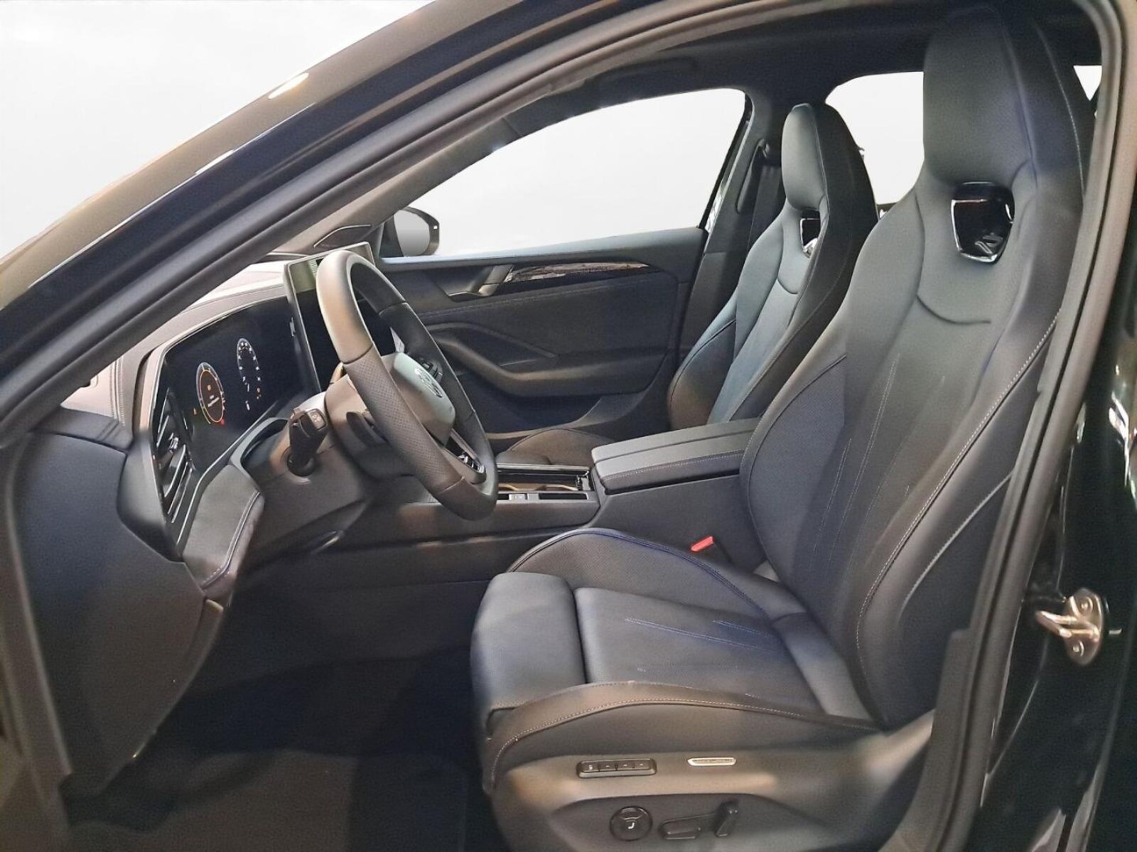 Volkswagen Passat – Bild 4