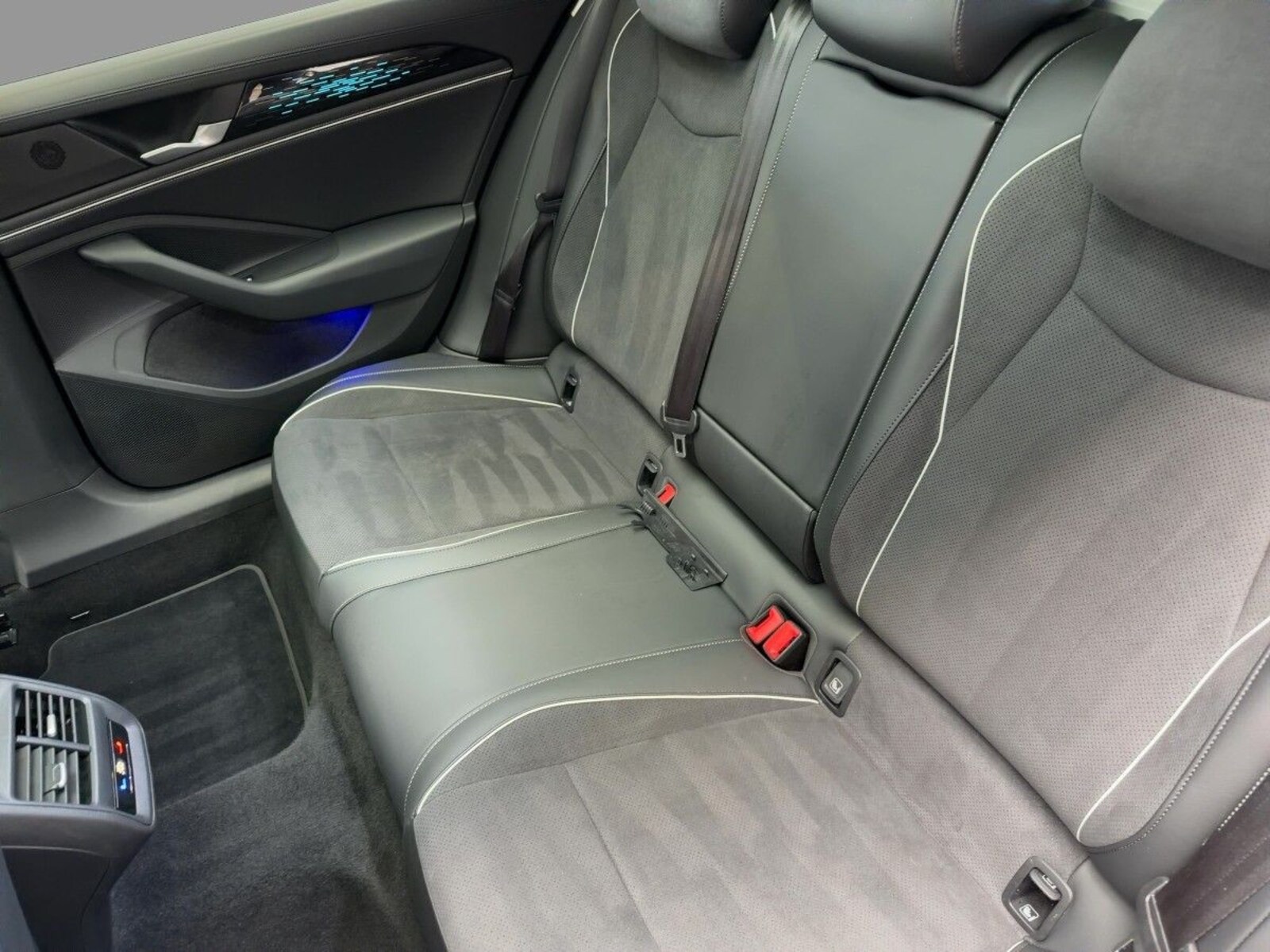 Volkswagen Passat – Bild 9