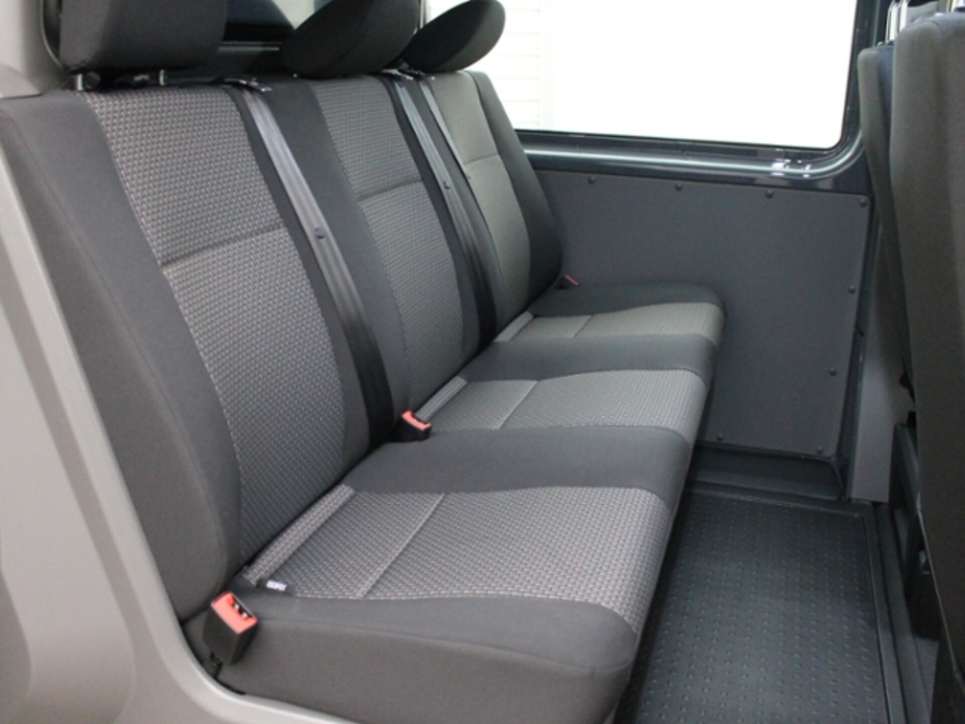 Volkswagen T6.1 Transporter Kasten langer Radstand