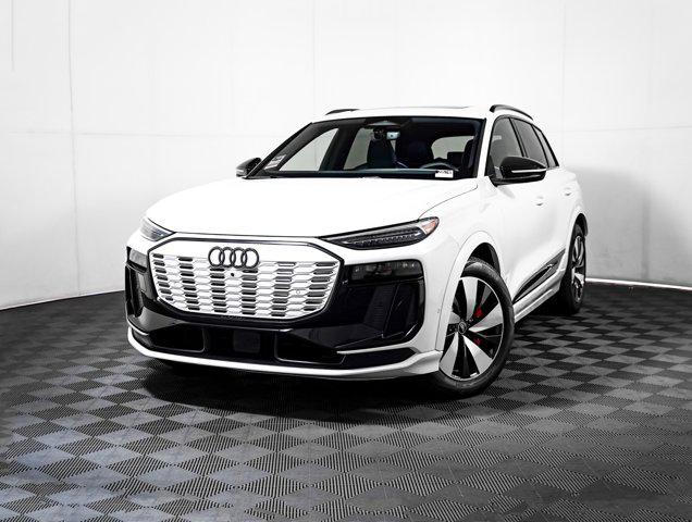 2025 Audi SQ6 e-tron Premium Plus quattro's photo