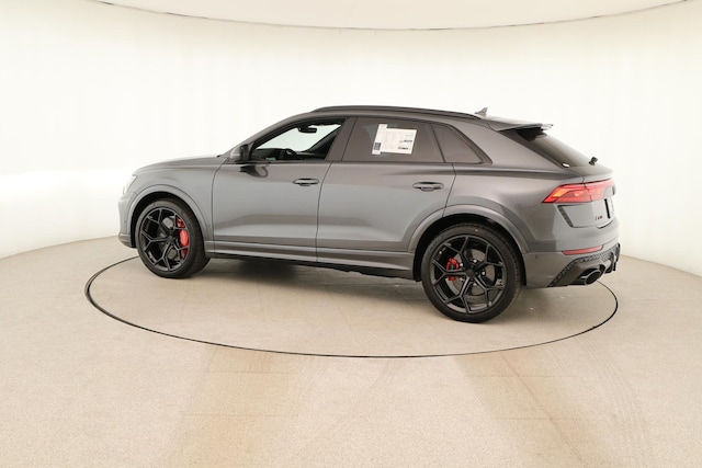 2026 Audi RS Q8 SUV performance