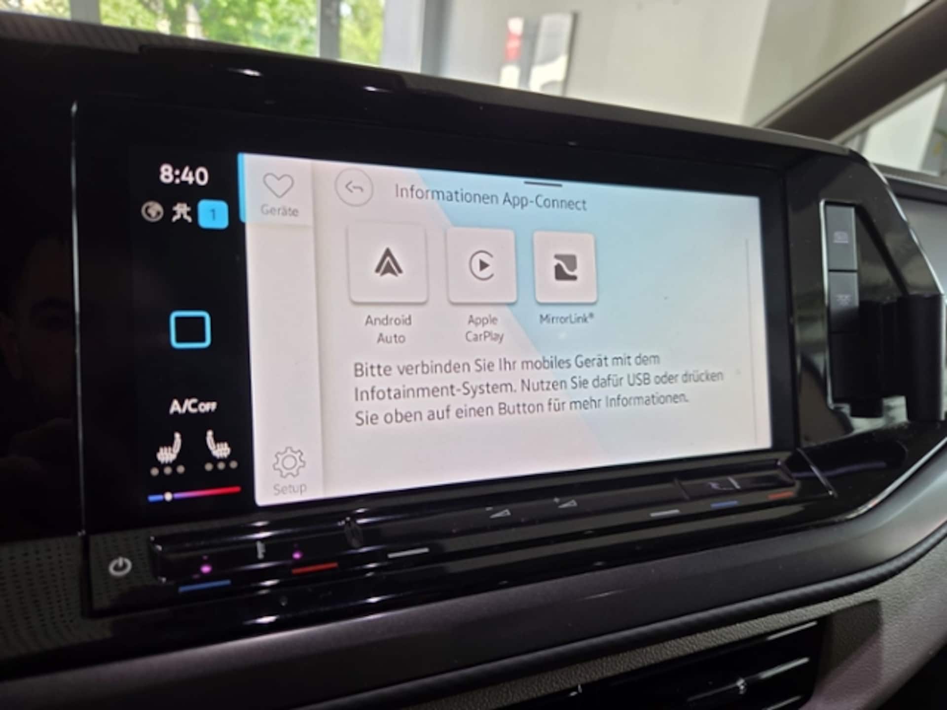 Volkswagen Multivan Langversion Basis-Modell