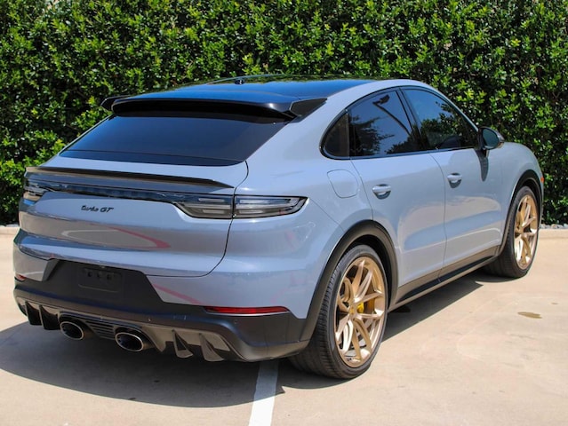 2022 Porsche Cayenne Coupé