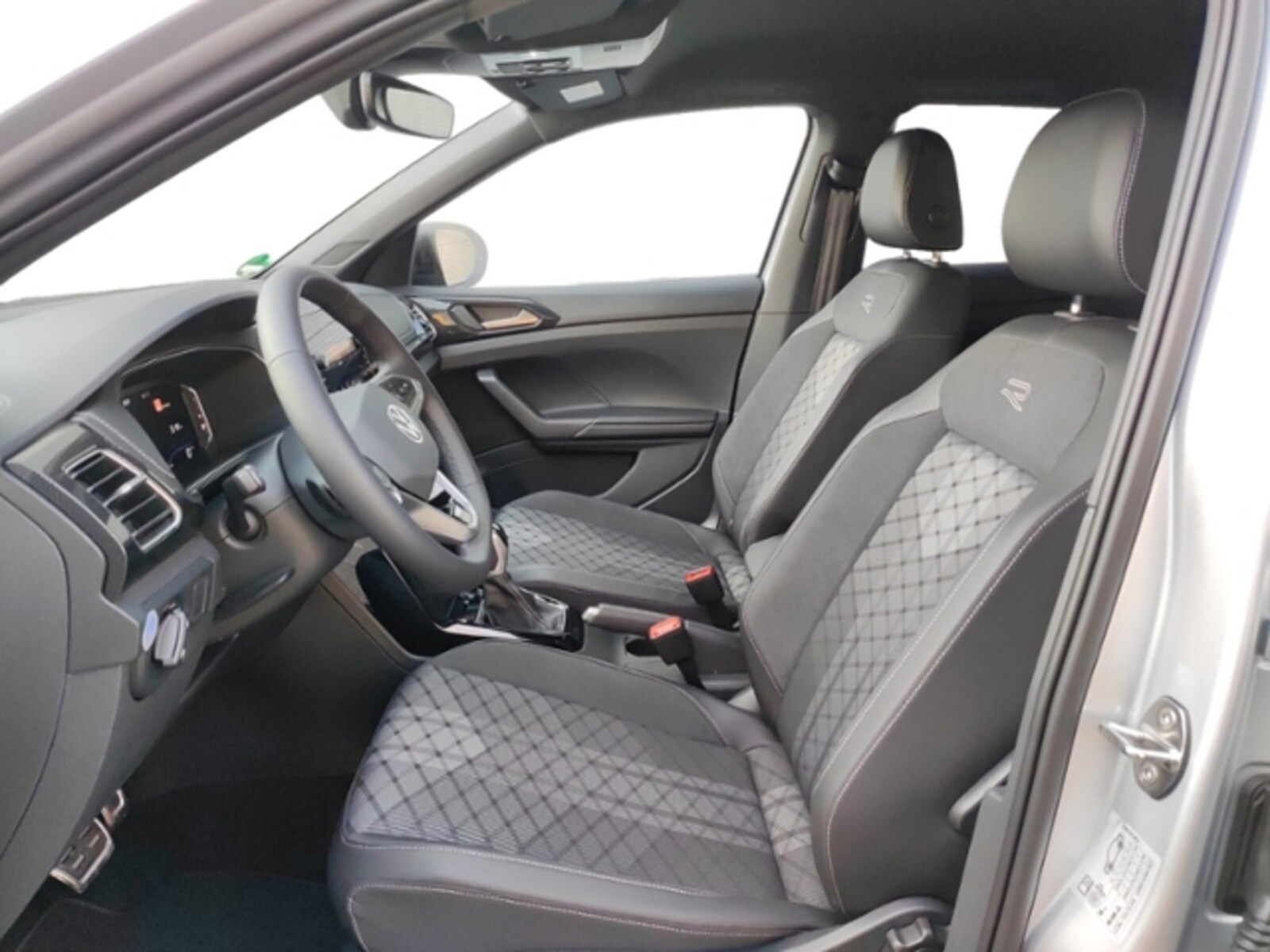 Volkswagen T-Cross – Bild 9