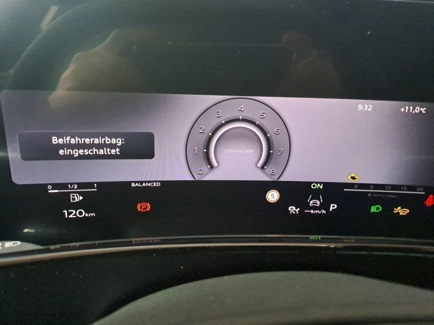 Bild über Audi Q3 SUV TFSI quattro 195 kW S tronic - für weitere Informationen kontaktieren Sie den Audi Partner