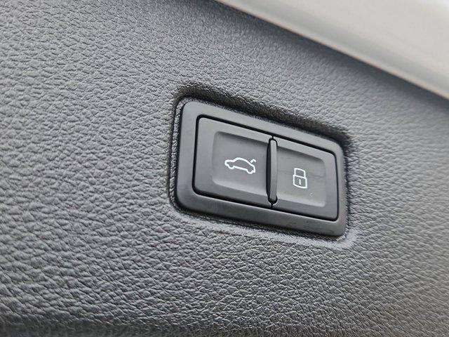 2026 Audi Q7 Premium - Photo 15