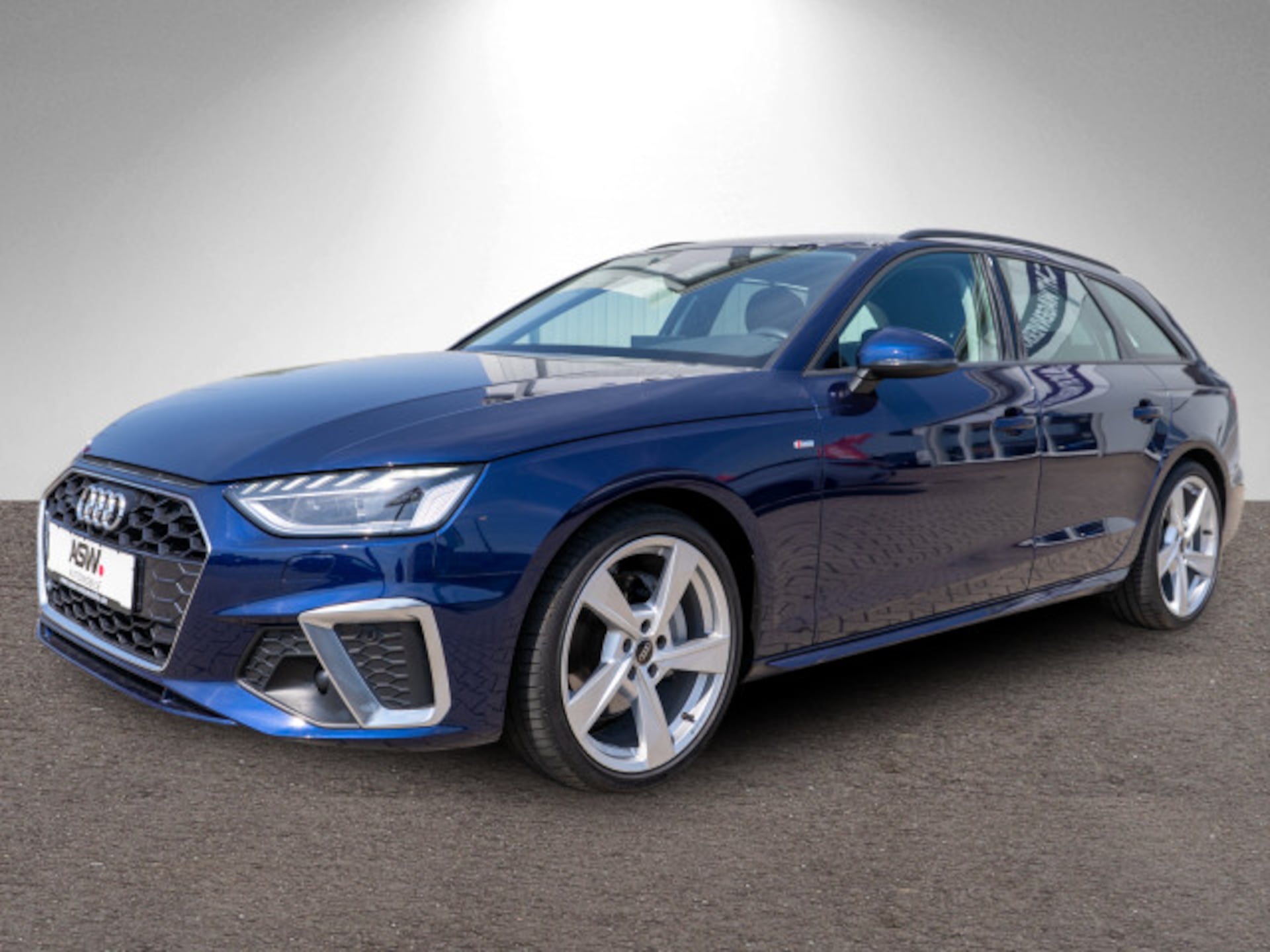 Audi A4 Avant S line