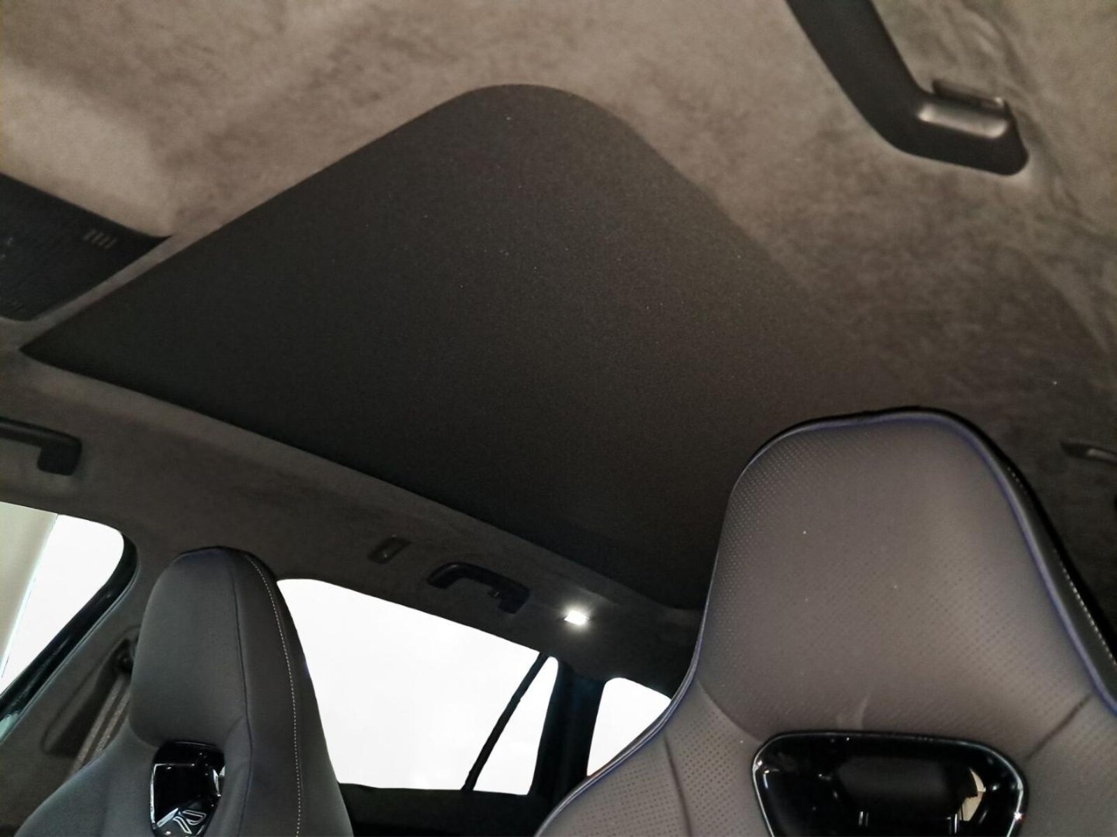 Volkswagen Passat – Bild 9