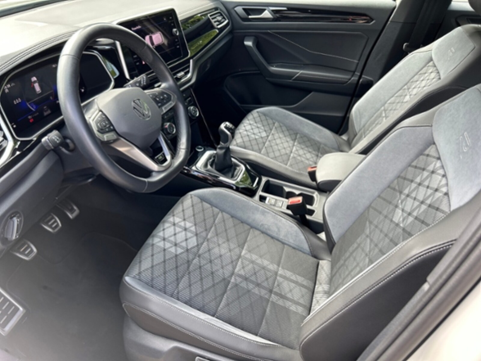 Volkswagen T-Roc – Bild 12