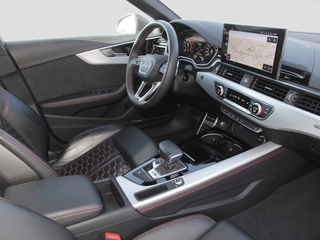 Image about Audi RS 4 Avant TFSI quattro tiptronic