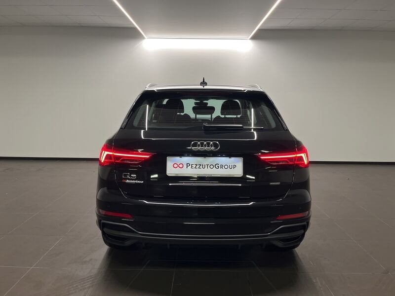 Immagine di Audi Q3 TFSI e S line edition 45 TFSI e 180 kW (245 CV) S tronic - Vista: for more details contact your dealer