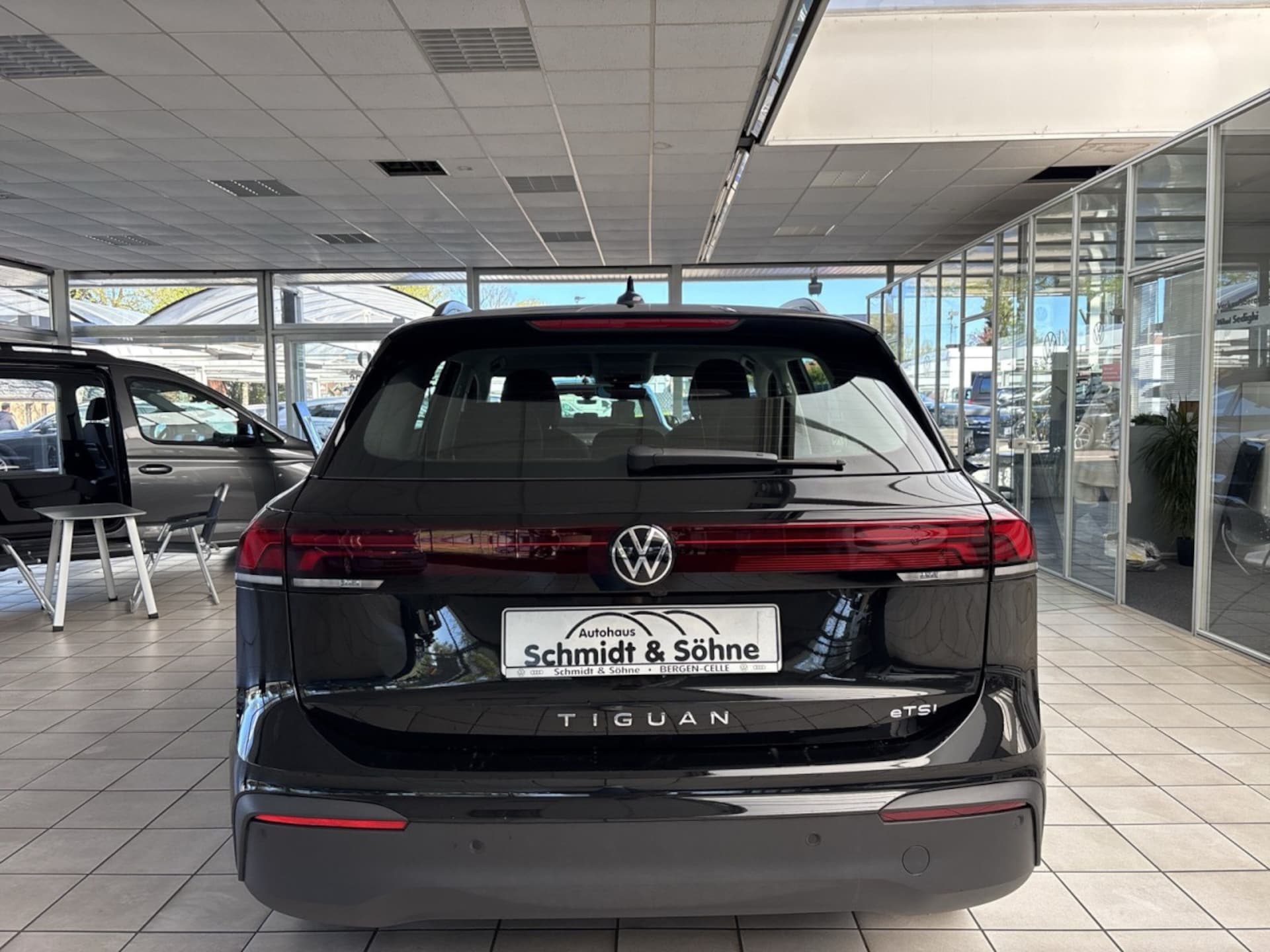 Volkswagen Tiguan Basis-Modell