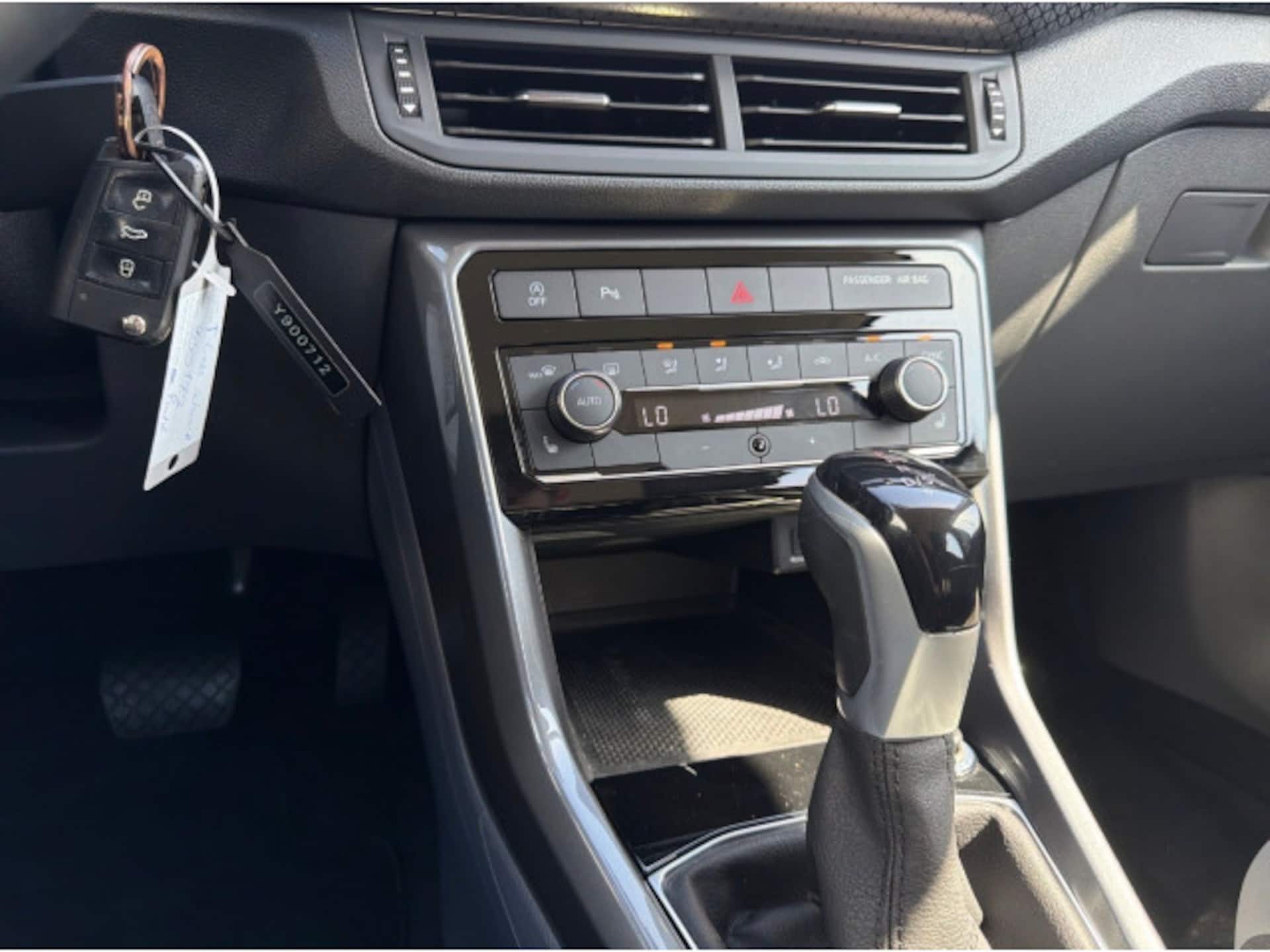 Volkswagen T-Cross Style
