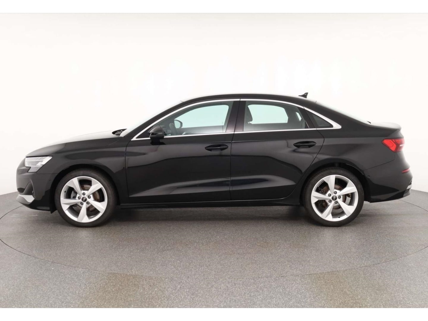 Bild über Audi A3 Limousine advanced 35 TDI S tronic - für weitere Informationen kontaktieren Sie den Audi Partner