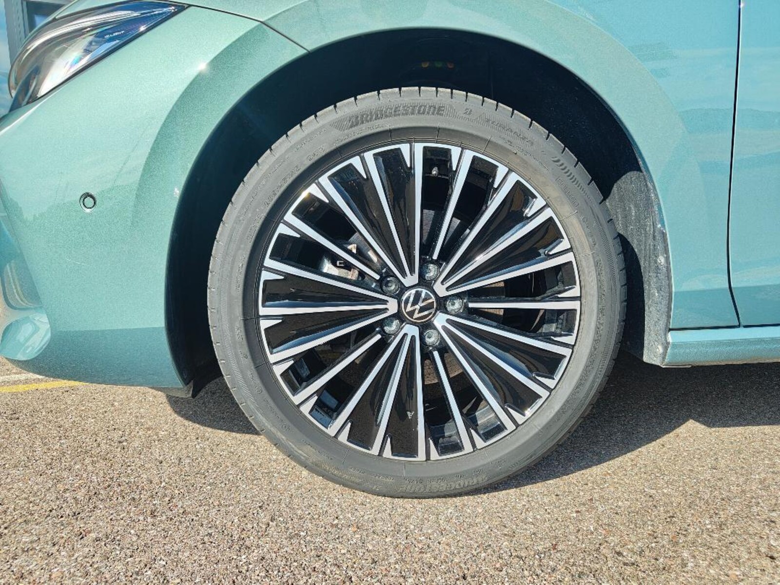 Volkswagen Passat – Bild 9