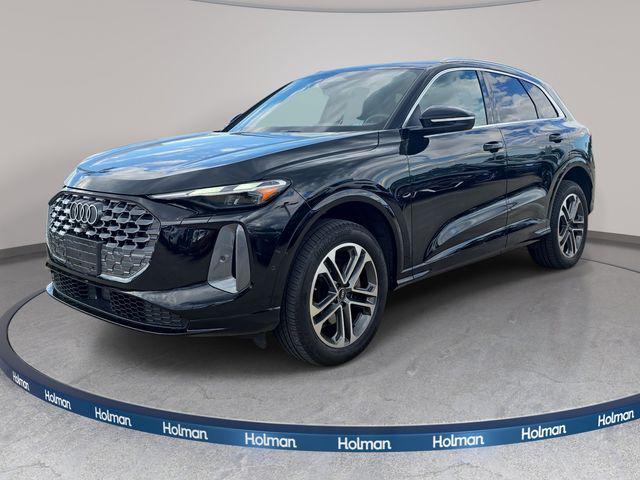 2025 Audi Q5 40 Premium's photo