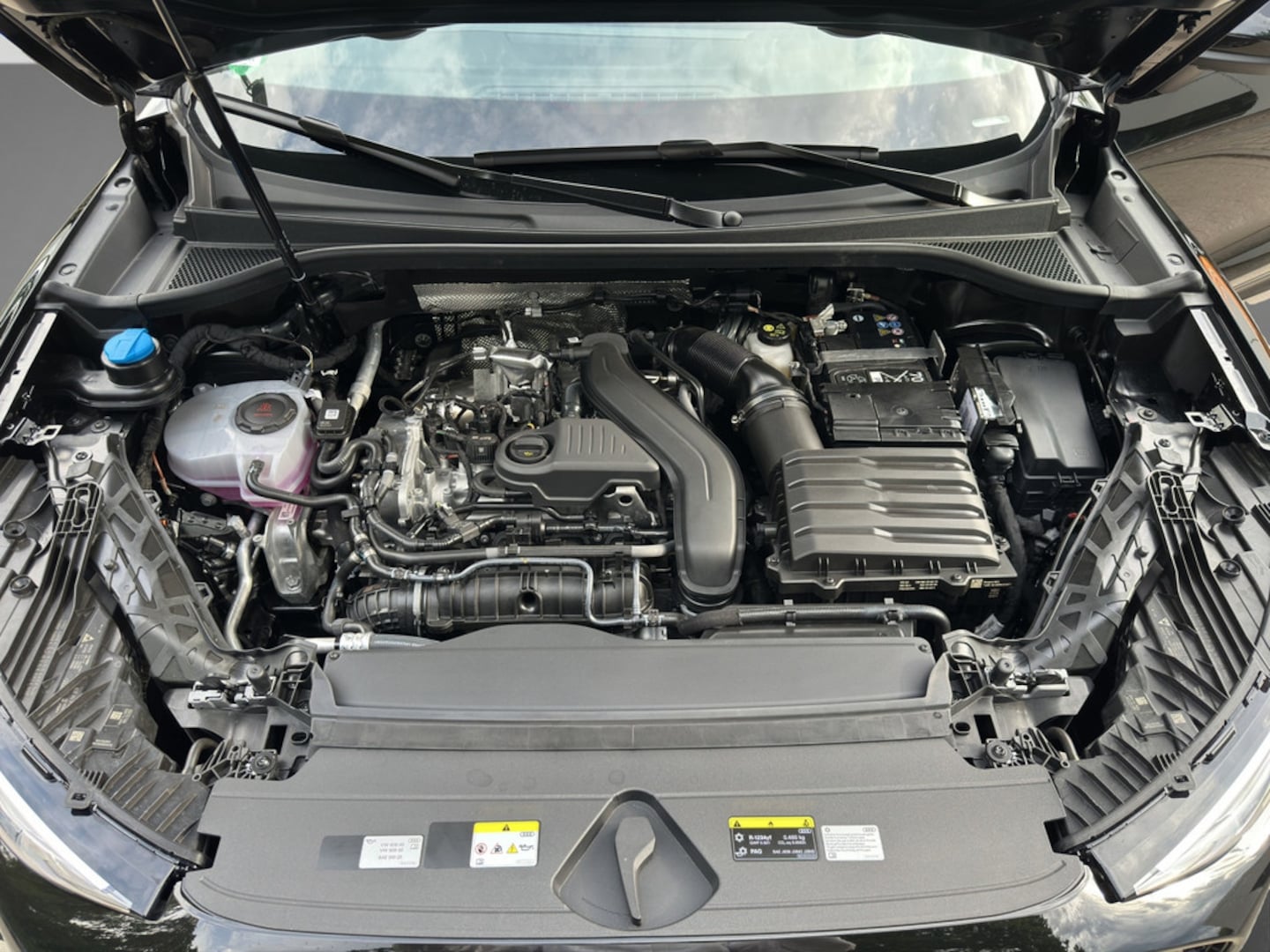 Bild über Audi Q3 SUV TFSI 110 kW S tronic - für weitere Informationen kontaktieren Sie den Audi Partner