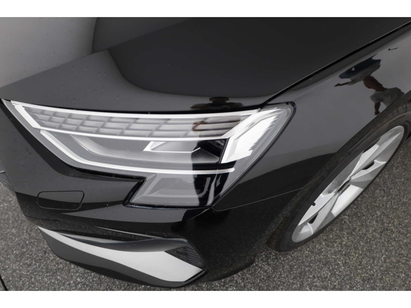 Bild über Audi A3 Limousine advanced 35 TDI S tronic - für weitere Informationen kontaktieren Sie den Audi Partner