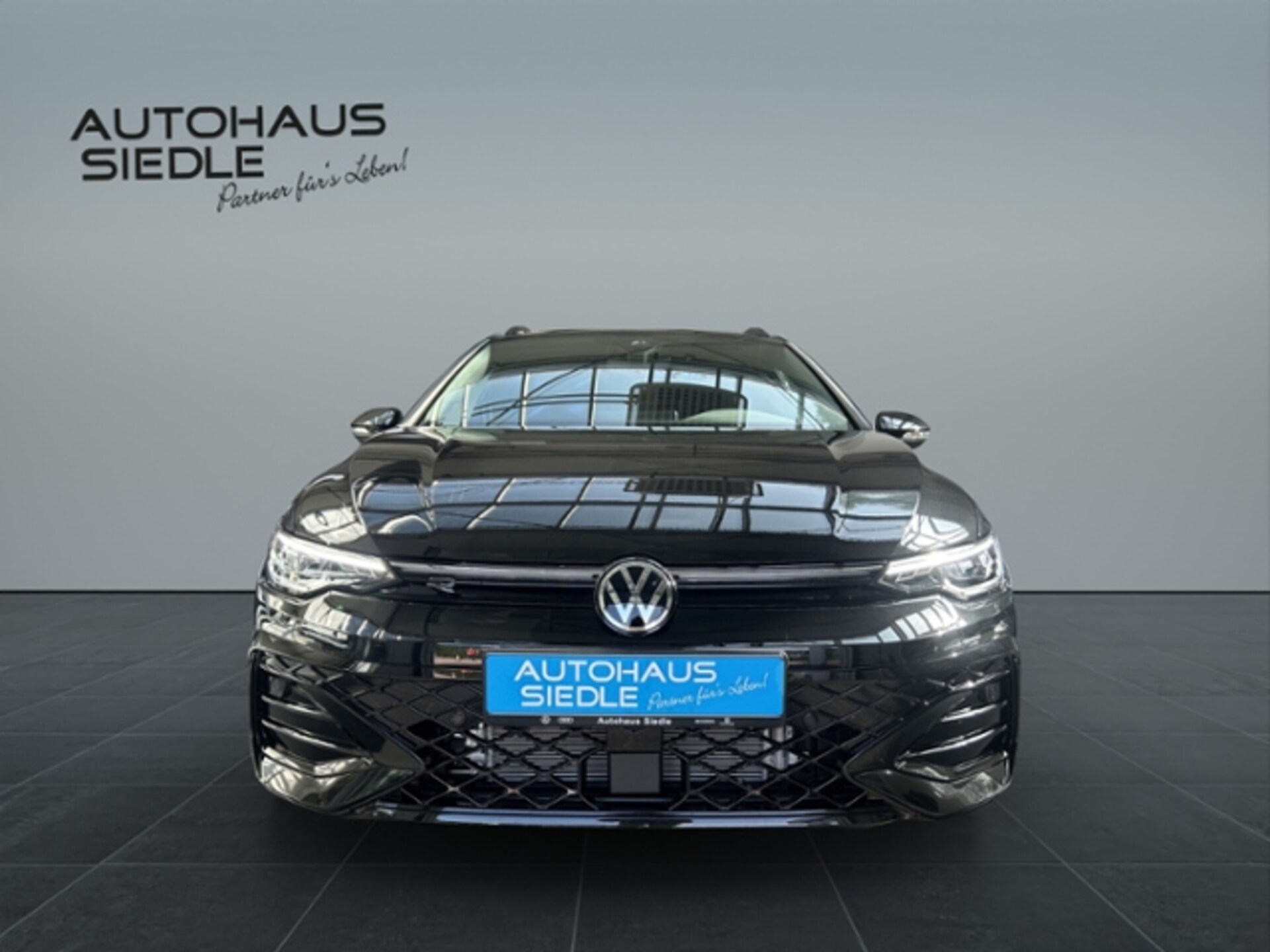Volkswagen Golf Variant R-Line