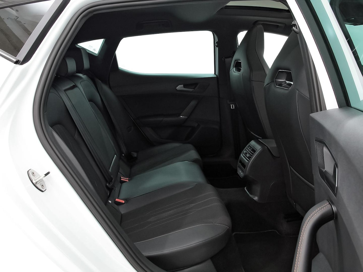 CUPRA Leon León 2.0 TSI VZ DSG 221 kW (300 CV) — photo 6
