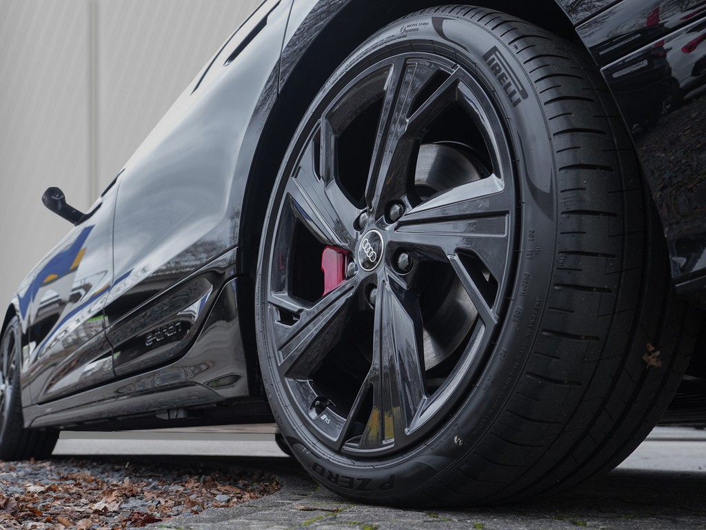 Image about Audi S6 Avant e-tron e-tron
