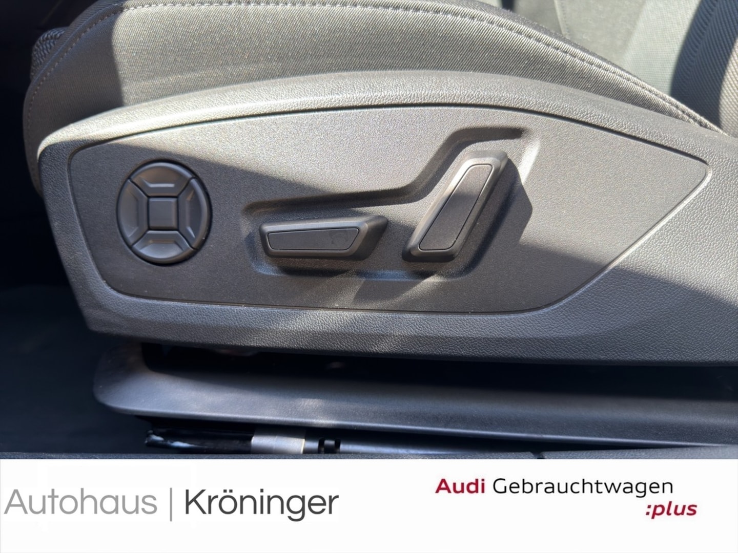 Bild über Audi A3 Limousine TDI S tronic - für weitere Informationen kontaktieren Sie den Audi Partner