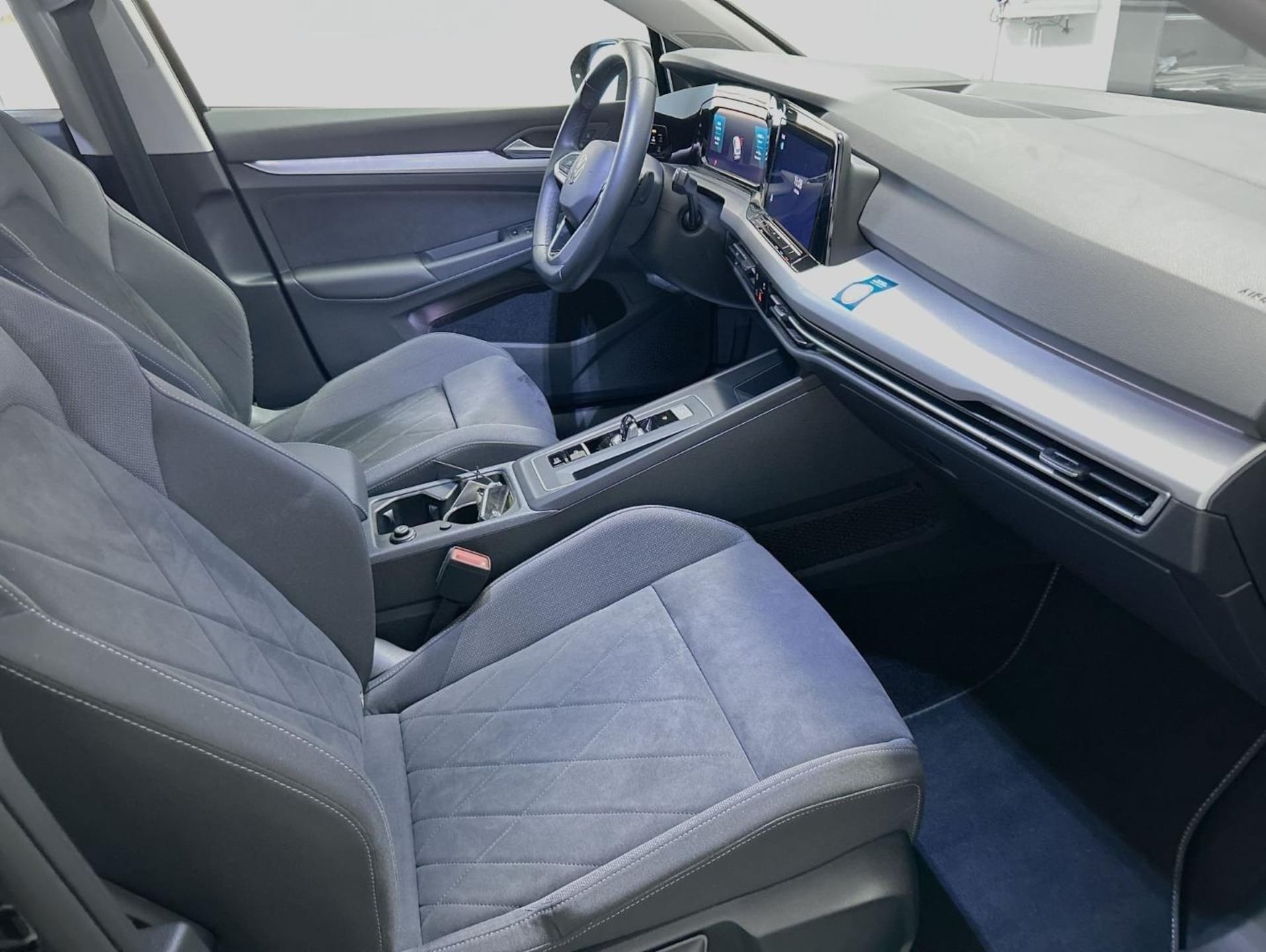Volkswagen Golf Variant Life