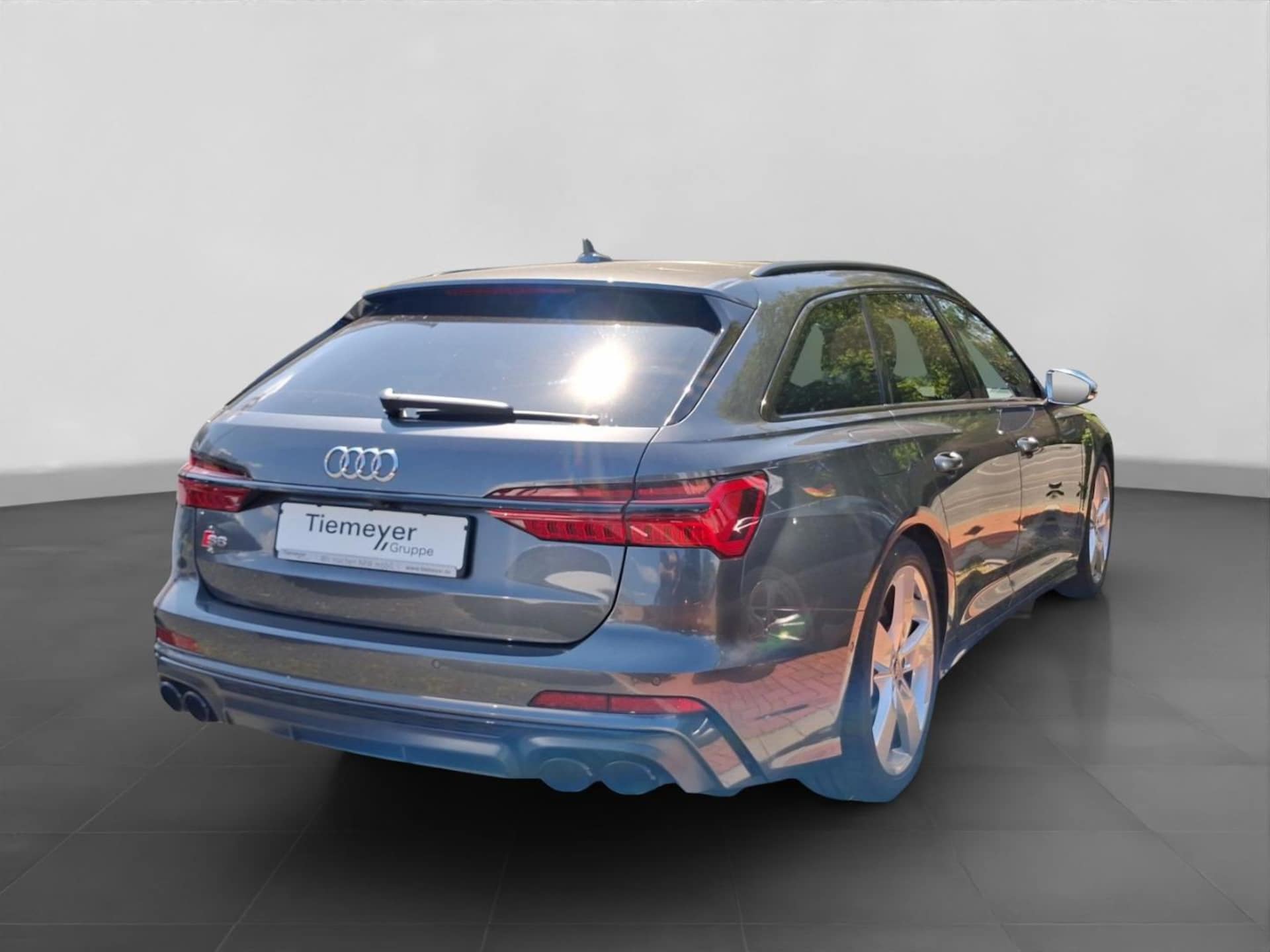 Audi S6 Avant