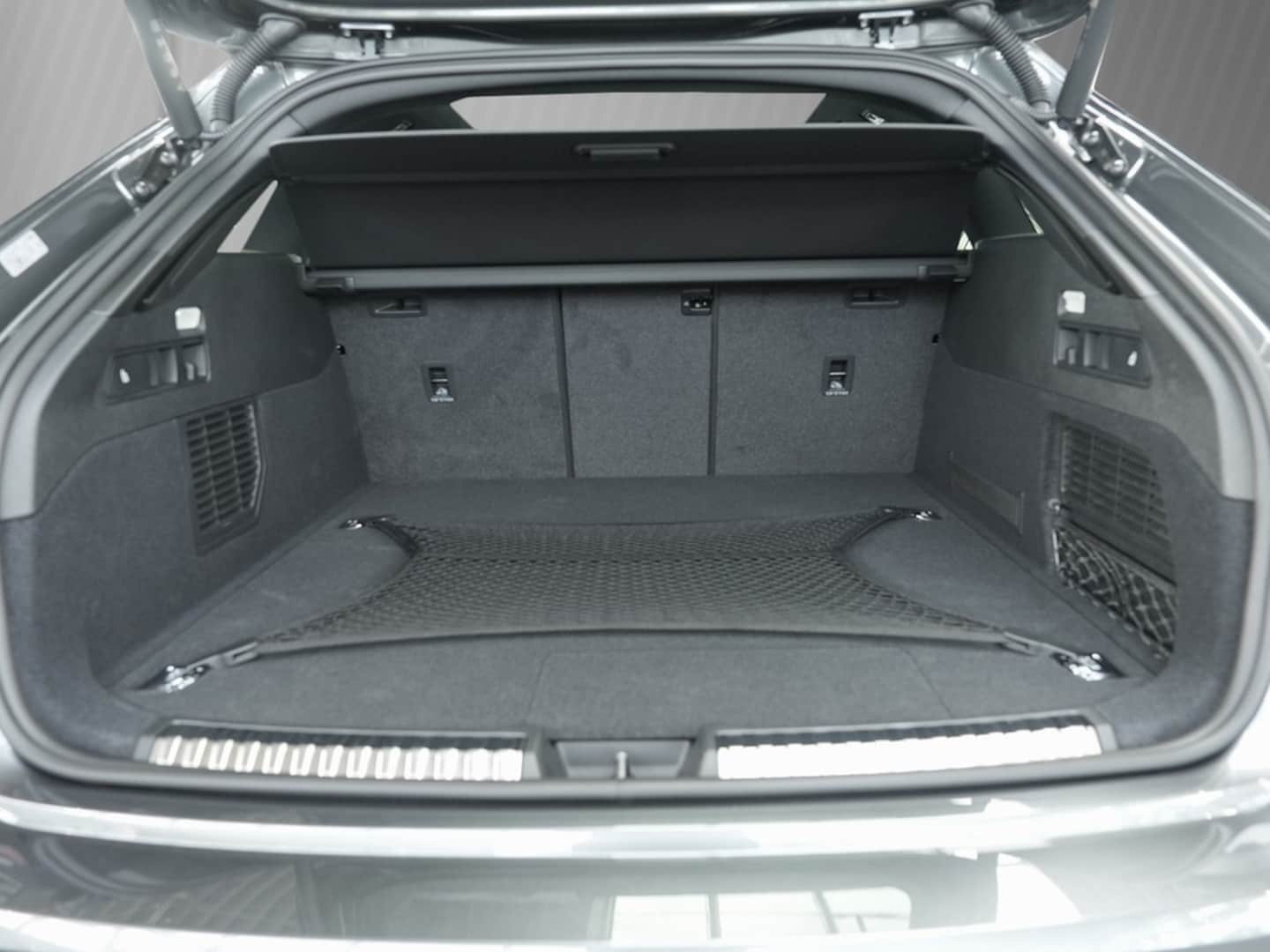Bild über Audi A5 Avant e-hybrid e-hybrid quattro 270 kW S tronic - für weitere Informationen kontaktieren Sie den Audi Partner