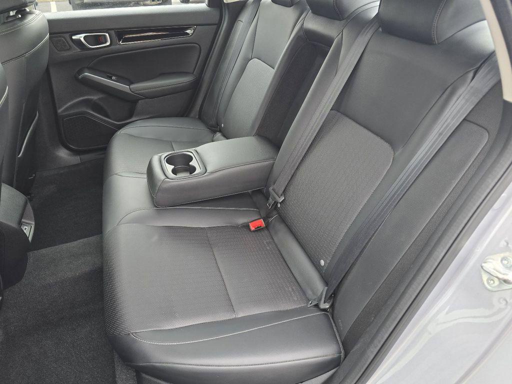 2022 Honda Civic Touring - Photo 32
